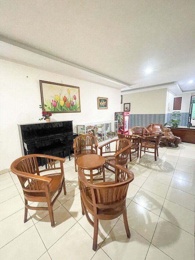 ホテル ポスターズ