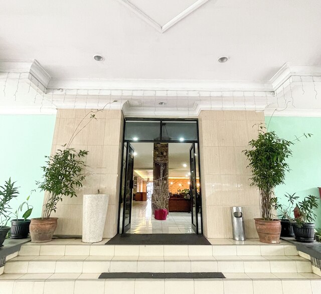 ホテル ポスターズ