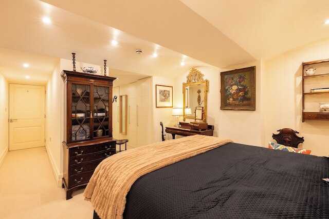 ラージ 4ベッド 8ゲスト ウィズ パティオ 1841 ハウス パディントン