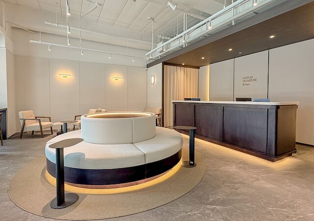 UH FLAT SIGNATURE DAEGU