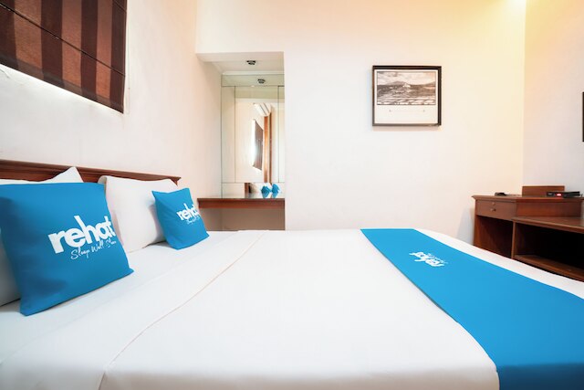 リハット アット ホテル 10 ブア バトゥ