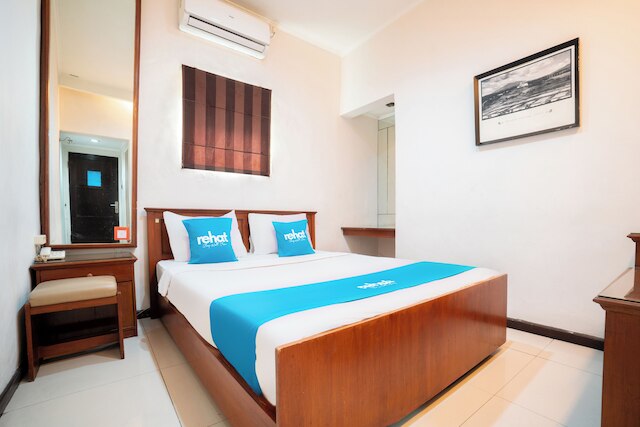 リハット アット ホテル 10 ブア バトゥ