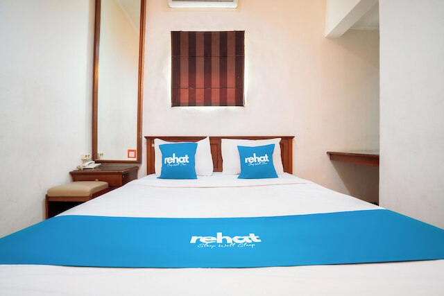 リハット アット ホテル 10 ブア バトゥ