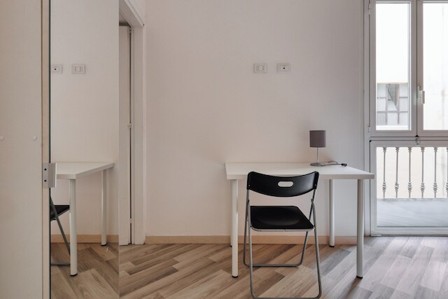 ジョイヴィー スタイリッシュ フラット クローズ トゥ センター