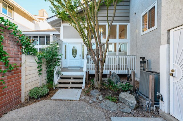 ウォーターフロント リトリート ウィズ スタニング ビューズ モダン カンパニー