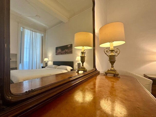 カーサ ミラノ クラシック エレガンス ウィズ バルコニー