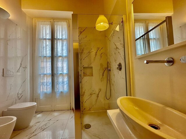 カーサ ミラノ クラシック エレガンス ウィズ バルコニー