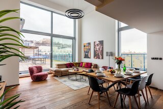 モダン ペントハウス ウィズ 3 ベッドルームズ