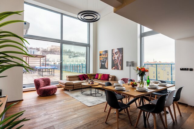 モダン ペントハウス ウィズ 3 ベッドルームズ