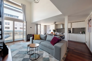 ラグジュアリー 5 ベッドルームズ アパート イン プラハ