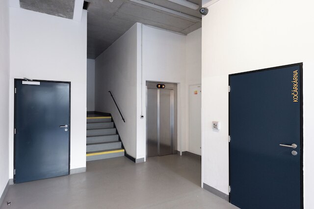 ラグジュアリー 5 ベッドルームズ アパート イン プラハ