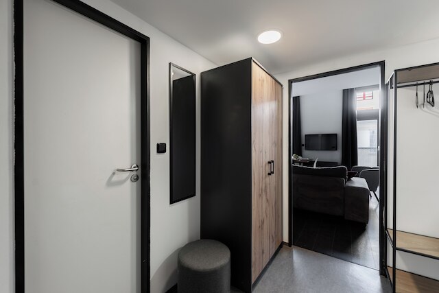 デュプレックス ロフト アパート ウィズ バルコニー