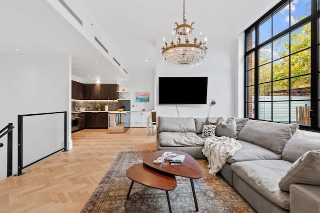 クリントン バイ Rovetravel 3ベッドルーム デュプレックス ウィズ バックヤード