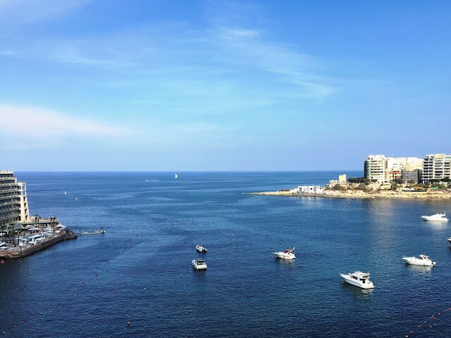 シーフロント デザイナー ブリス イン セントラル セントジュリアンズ