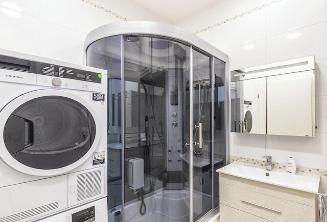 シーフロント デザイナー ブリス イン セントラル セントジュリアンズ