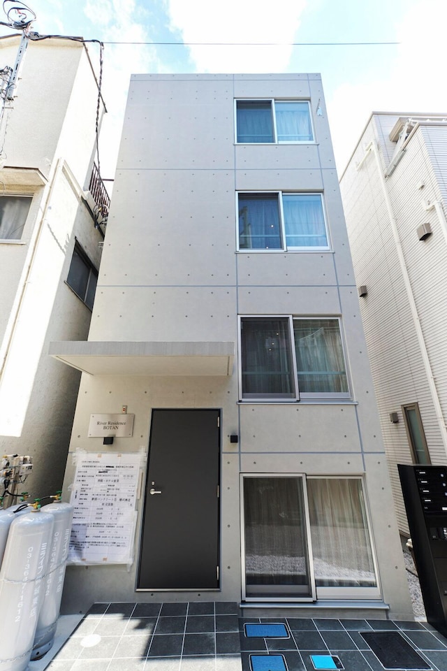 River Residence BOTAN