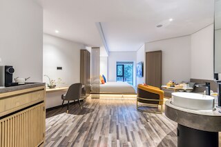 Cozylife Hotel Canal