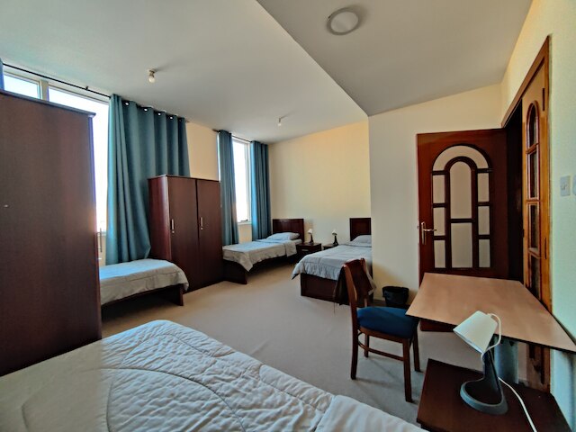 オアシス ホステル