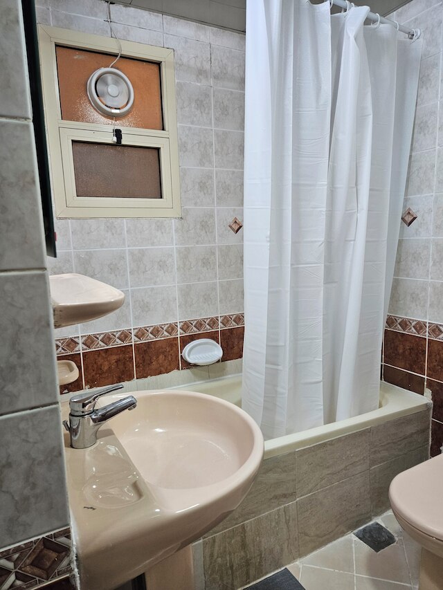 オアシス ホステル