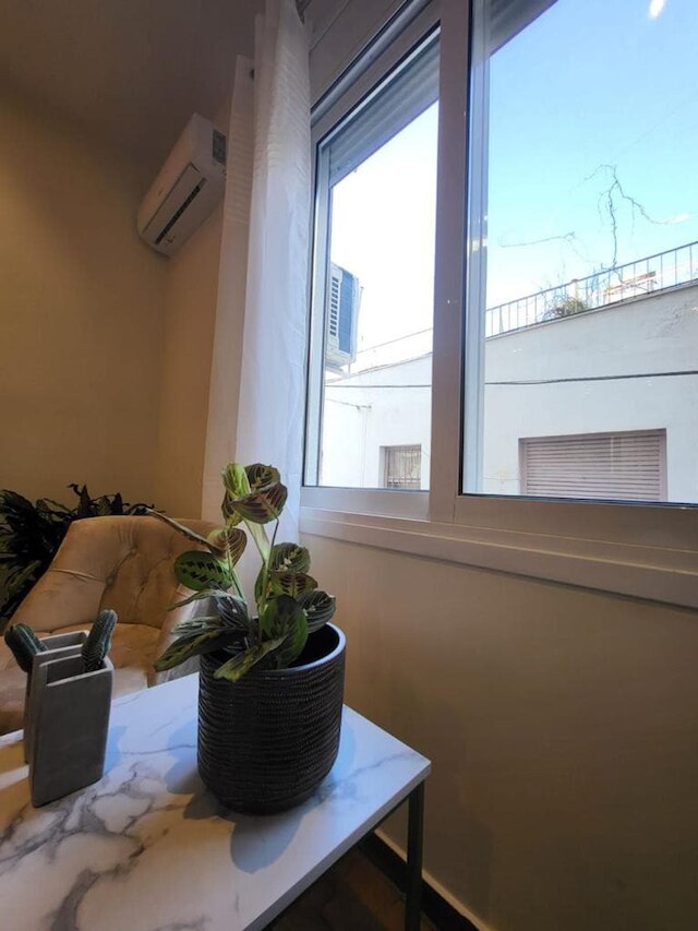 2 ベッドルーム リノベーテッド フラット アット アクロポリス