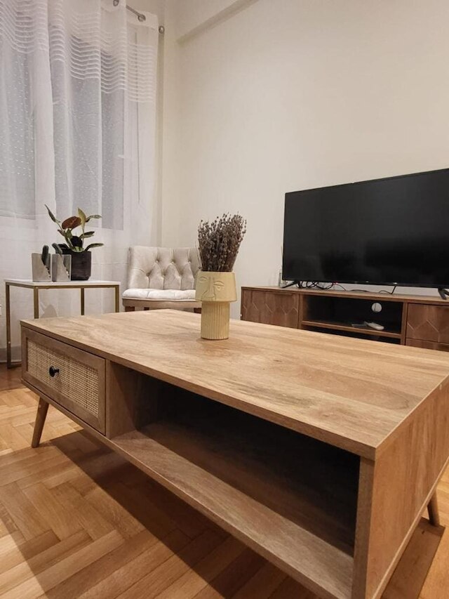 2 ベッドルーム リノベーテッド フラット アット アクロポリス