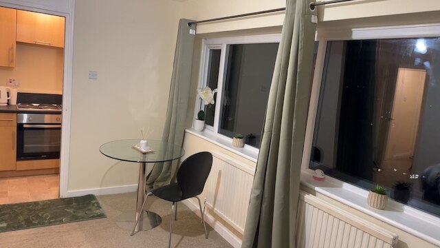 モダン アパート - シティ ビュー - パーキング - スリープス 3