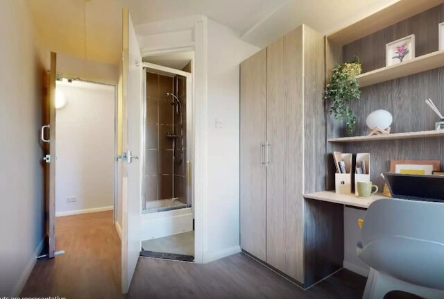 スチューデント オンリー ランバート & フェアフィールド ハウス