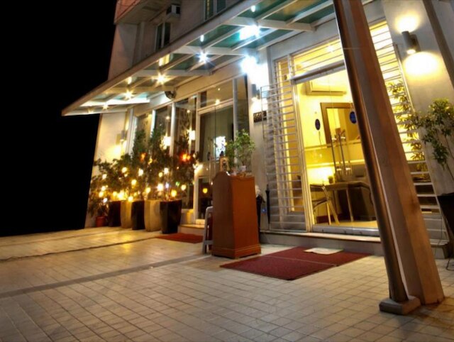 コレクション O アヴィテル ホテル ニア オスメニア ハイウェイ, PNR パサイ ステーション, メトロ マニラ