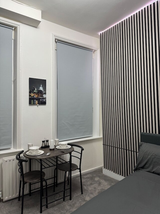 ロンドン エスケープ - コージー アパートメント イン ザ シティ