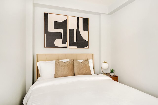 73-320 ニュー 1 ベッドルーム 1 バスルーム UWS ドアマン ジム