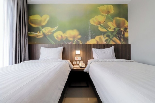 ウニシ ホテル マリオボロ