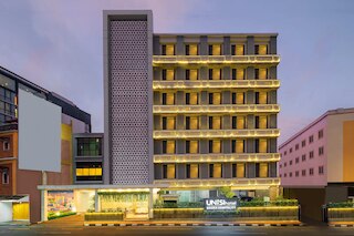 ウニシ ホテル マリオボロ