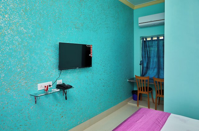 デブ ゲストハウス