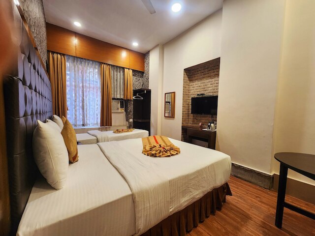 ホテル ラウナク