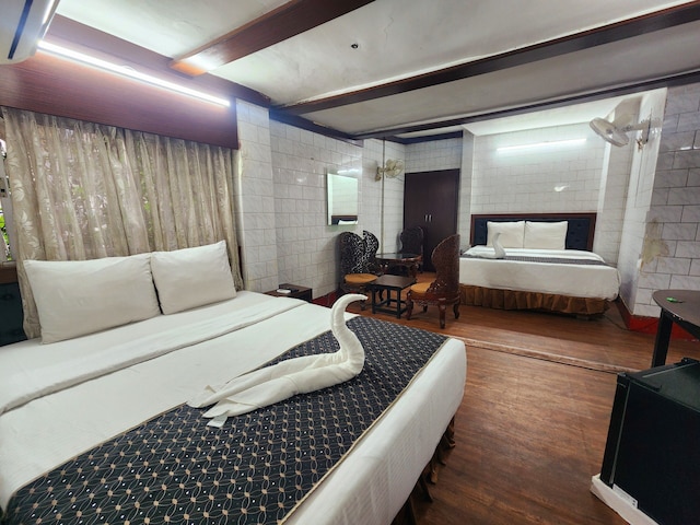 ホテル ラウナク