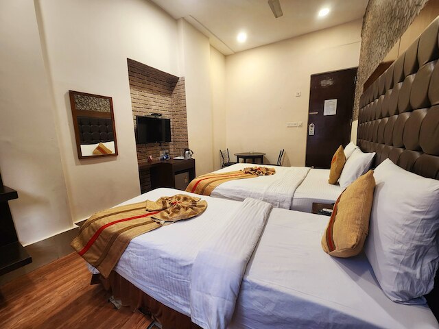 ホテル ラウナク