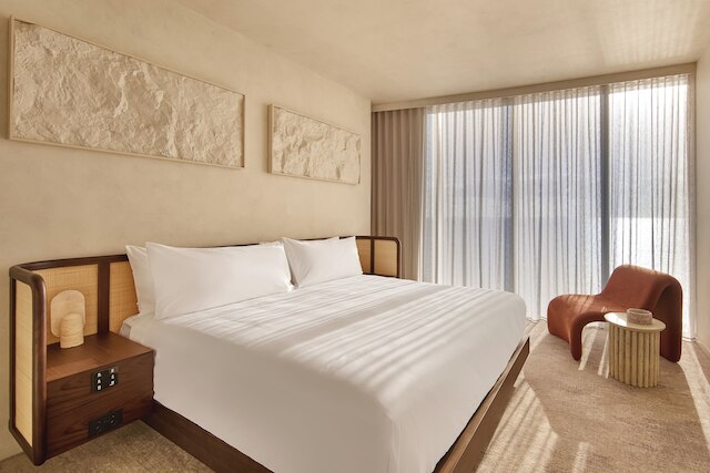 モンドリアン ゴールドコースト