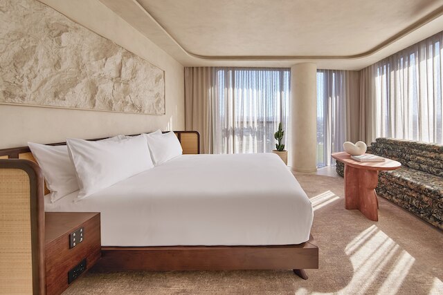 モンドリアン ゴールドコースト