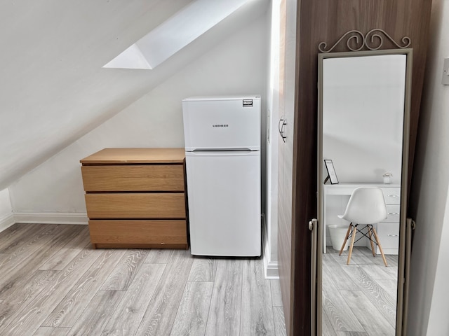 ニュー ハウス 5 ルームズ 3 バス