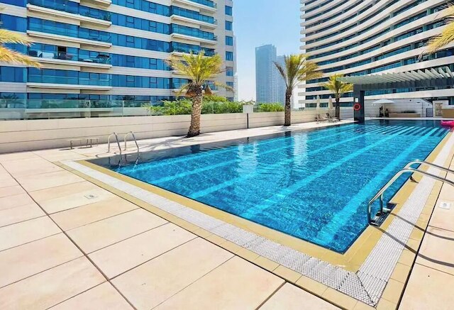 ブルームフィールド エレガント 2ベッドルーム イン ウェーブ タワー