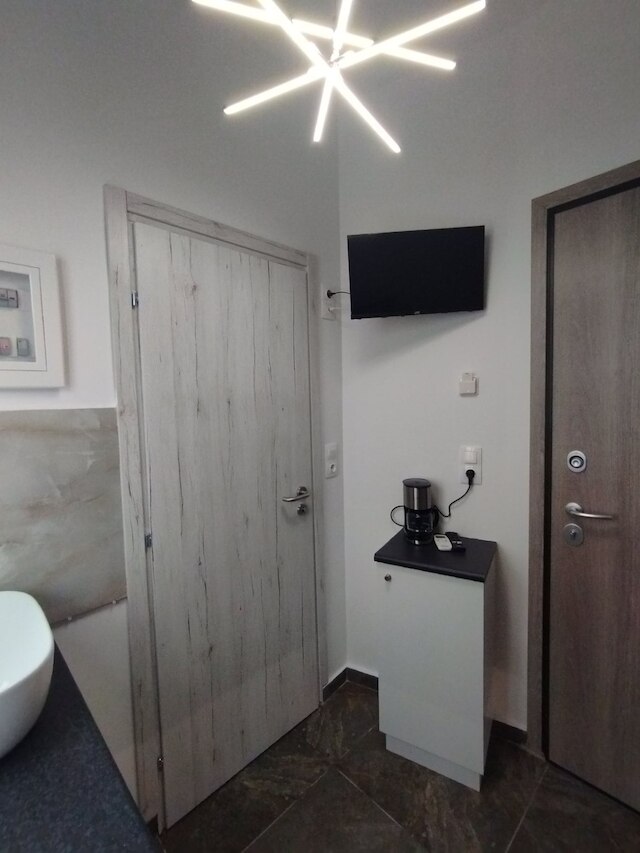 アシナ セントラル アパートメント