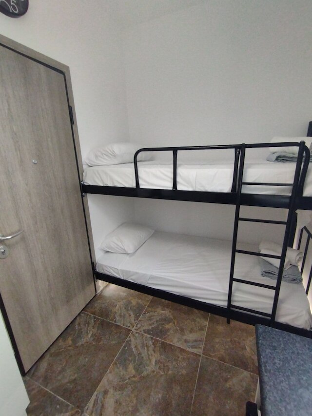 アシナ セントラル アパートメント