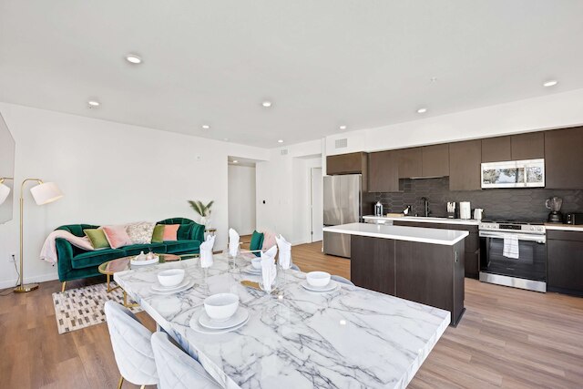 ラグジュアリー 2ベッドルーム バイ ワンラックステイ