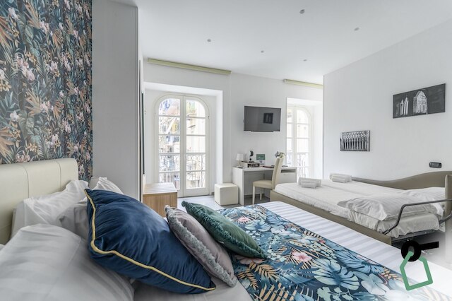 ホティデイ ルーム コレクション - ナポリ ドゥオーモ