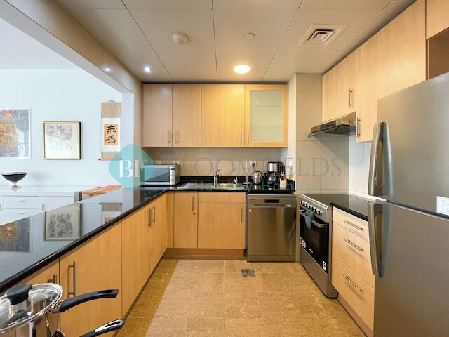 ブルームフィールド スペーシャス 1ベッドルーム イン サン タワー