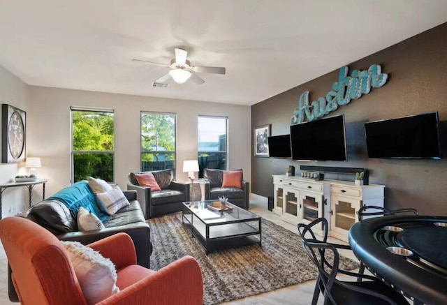 シングル モルト マナー ダウンタウン オースティン