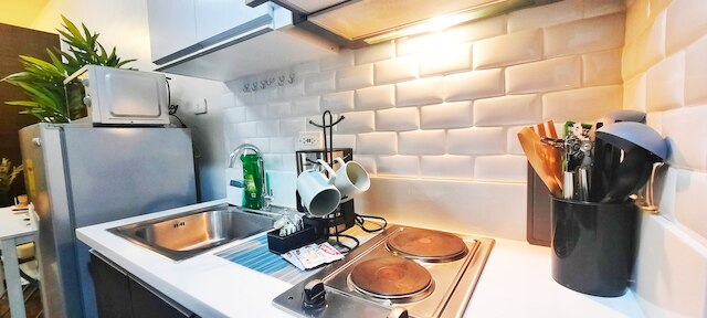 エア レジデンス - コンテンポラリー スカンディ ウィズ スカイラインビュー