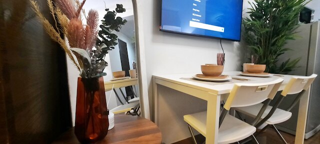 エア レジデンス - コンテンポラリー スカンディ ウィズ スカイラインビュー