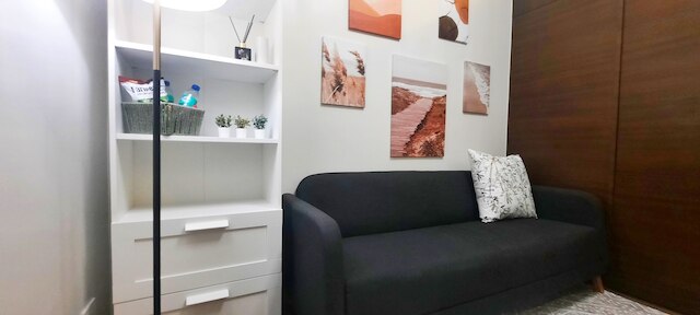 エア レジデンス - コンテンポラリー スカンディ ウィズ スカイラインビュー