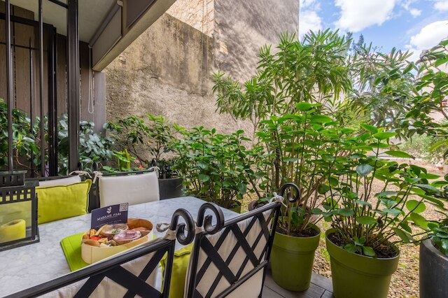 ジャルダン ドゥ ラ レーヌ - プレミア コンシェルジュリー